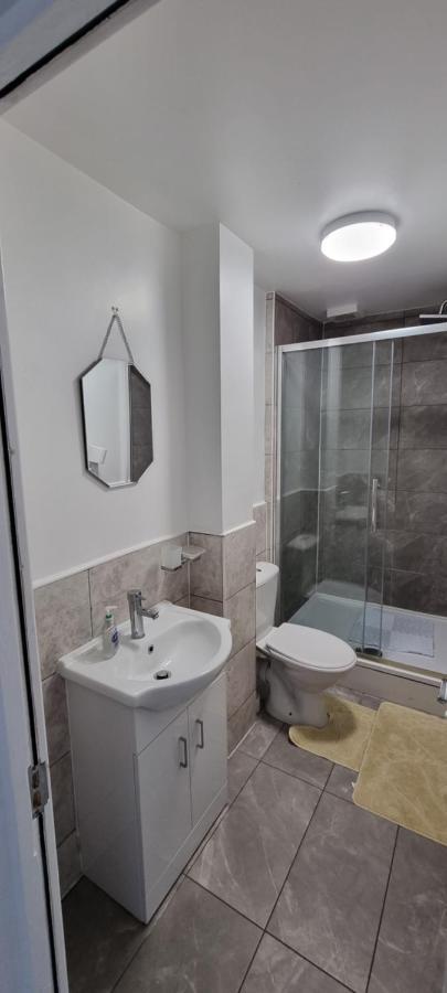 Appartement VH Premier Flat 3 à Gillingham  Extérieur photo