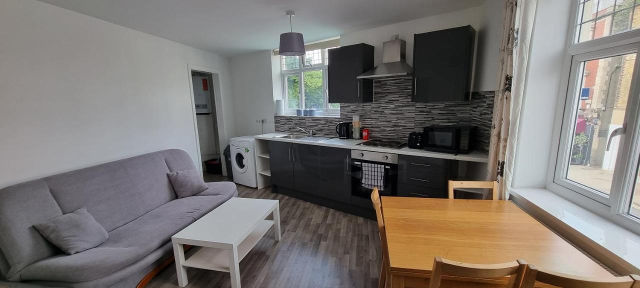 Appartement VH Premier Flat 3 à Gillingham  Extérieur photo